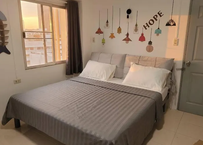 Hotel With Ease At Grand 12 Bangkok